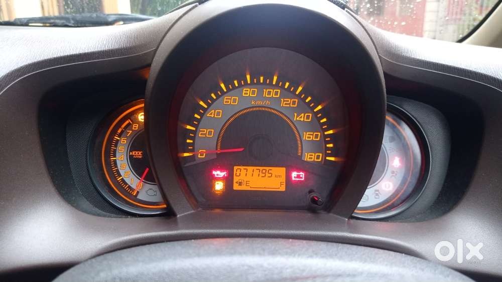 Honda Brio V Mt, 2012, Petrol