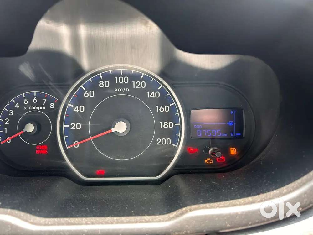 Hyundai I10 Magna 1.2 (2011)  Power Windows  Good Condition