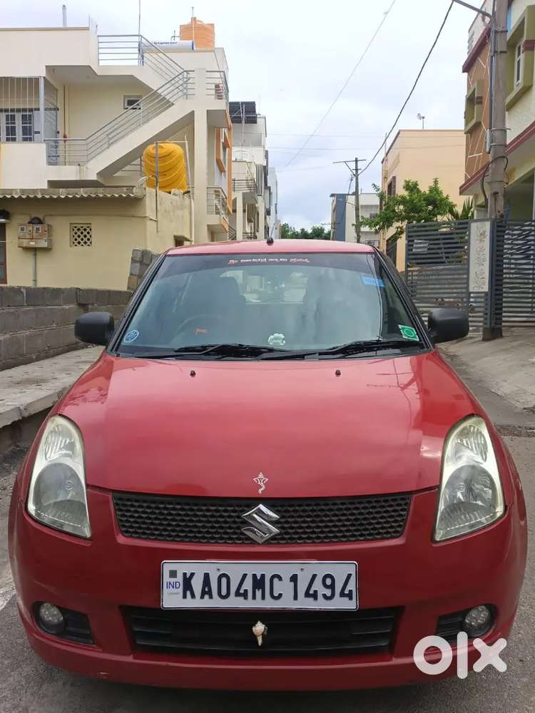 Maruti Suzuki Swift 2006 Petrol 176000 Km Driven