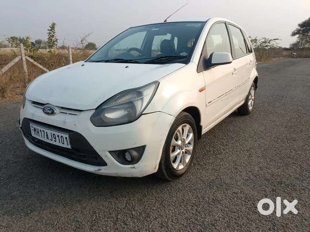 Ford Figo Titanium 2012