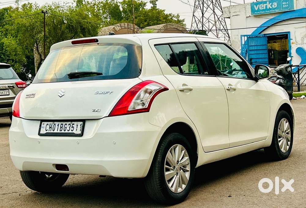 Maruti Suzuki Swift Vvt Zxi, 2016, Diesel