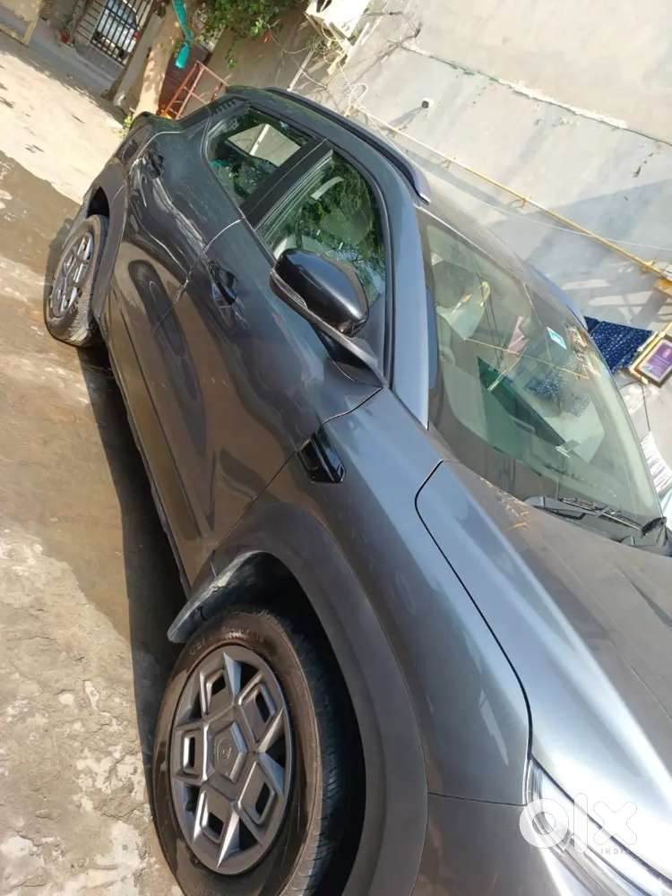 Renault Kiger 2025 Petrol 9000 Km Driven