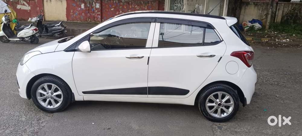 Hyundai Grand I10 1.2 Kappa Vtvt Asta (o) At, 2015, Petrol