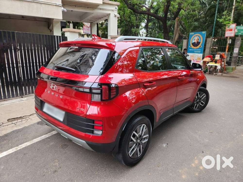Hyundai Venue 1.0 S (o) Turbo Dct, 2024, Petrol