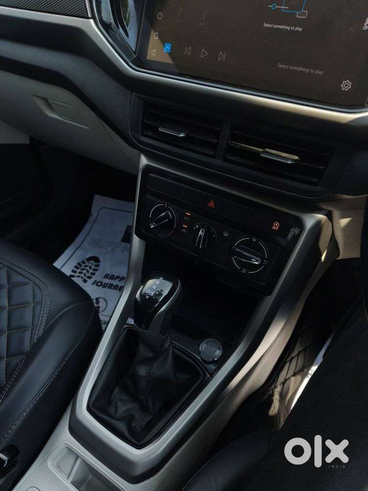 Volkswagen Taigun 1.0 Tsi Highline At, 2023, Petrol