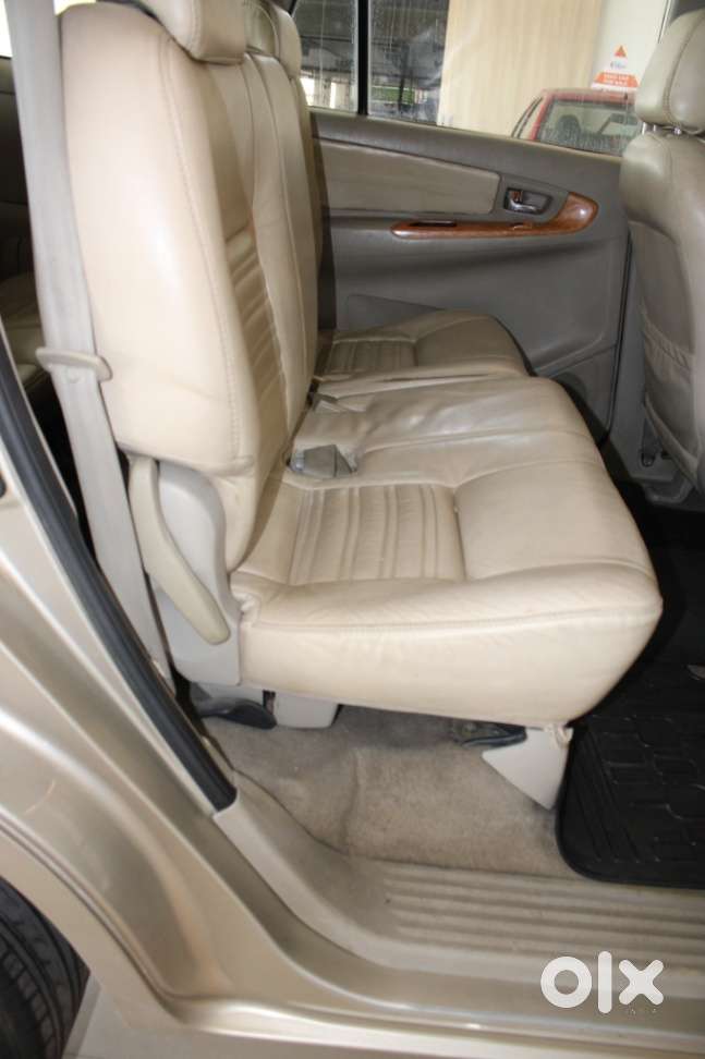 Toyota Innova 2.5 Vx 8 Str, 2011, Diesel