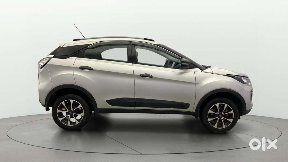 Tata Nexon 1.5 Revotorq Xma Amt (s), 2021, Petrol