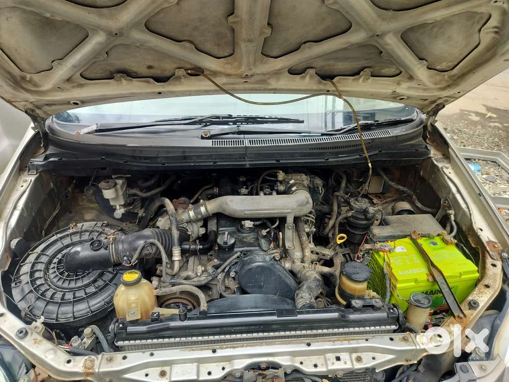 Toyota Innova 2.5 G (diesel) 8 Seater, 2005, Diesel