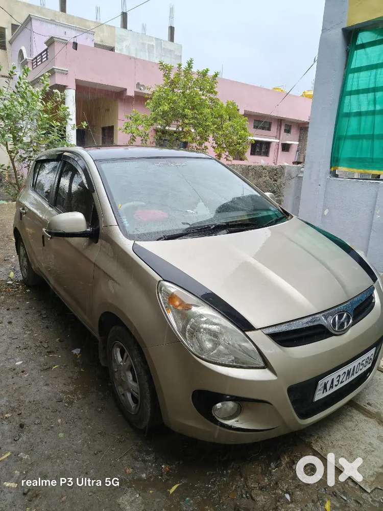 Model 2011 Automatic Petrol