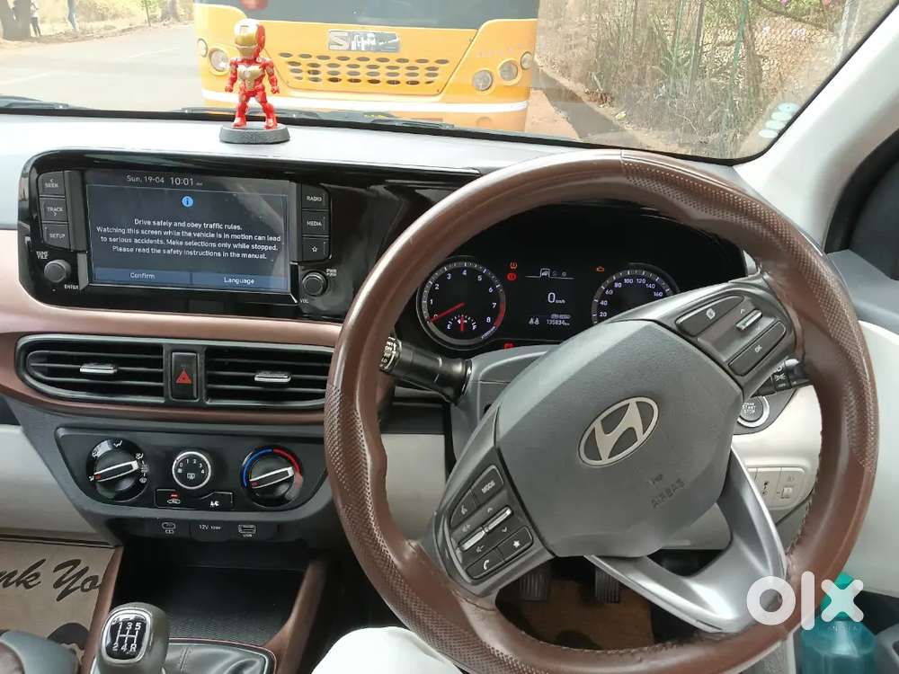 Taxi Hyundai Aura 2023 Cng+petrol  Top Varient