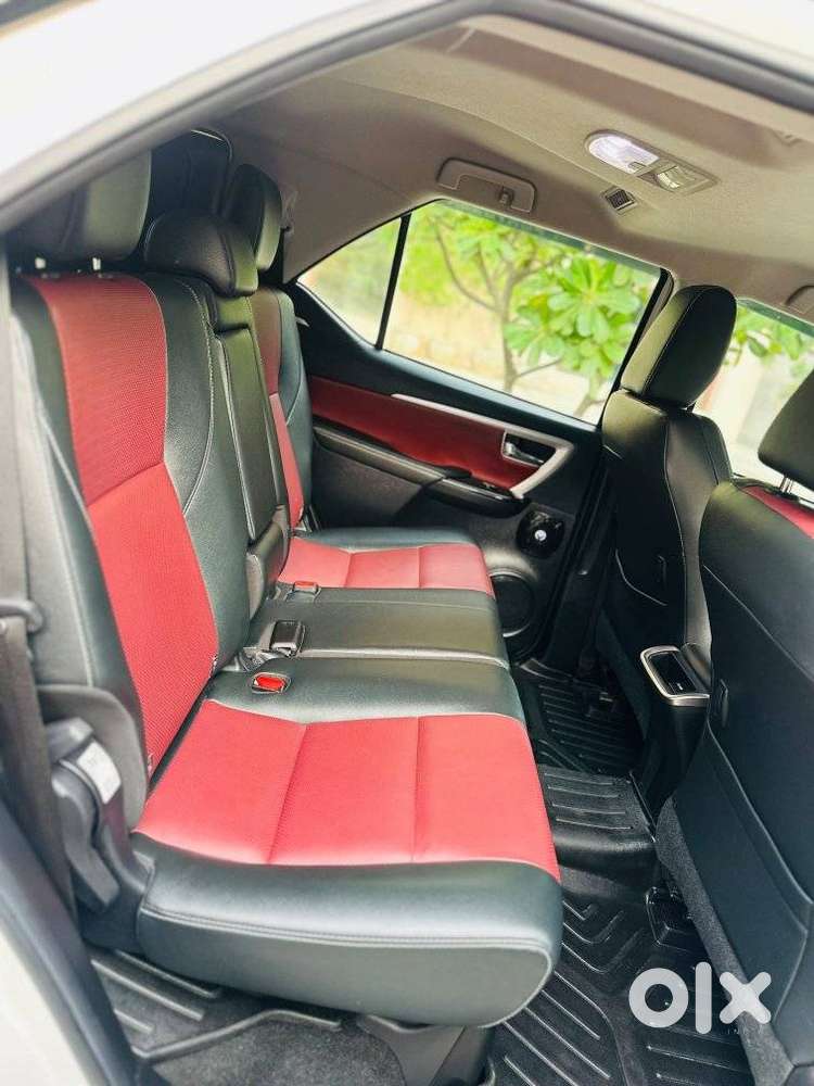 Toyota Fortuner Legender 4x2 At 2.8, 2024, Diesel
