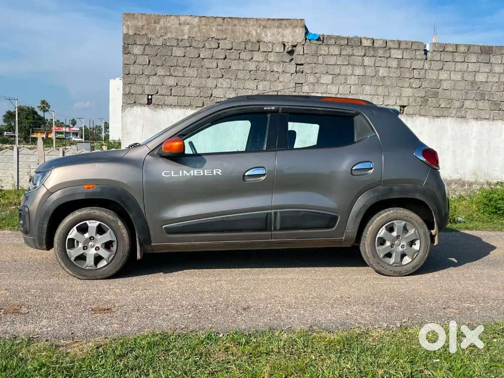 Renault Kwid Showroom Track 2 Keys