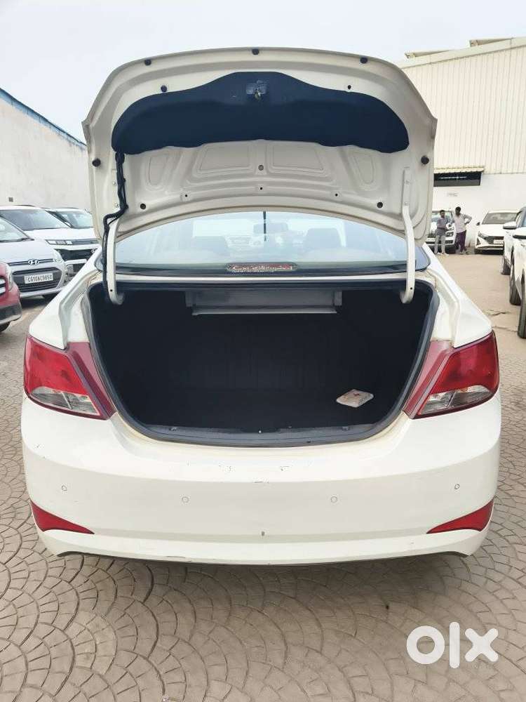 Hyundai Verna 1.6 Vtvt S, 2016, Petrol