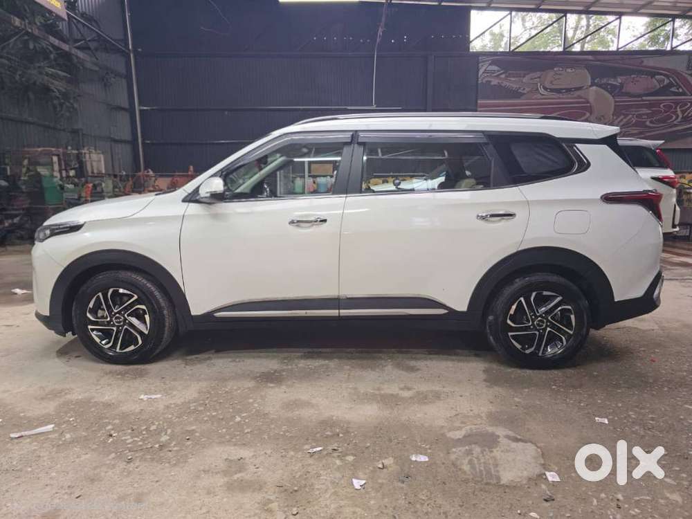 Kia Carens Luxury Plus Diesel 2022  Top Model  Single Owner