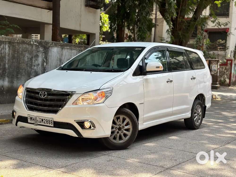Toyota Innova 2014 V
