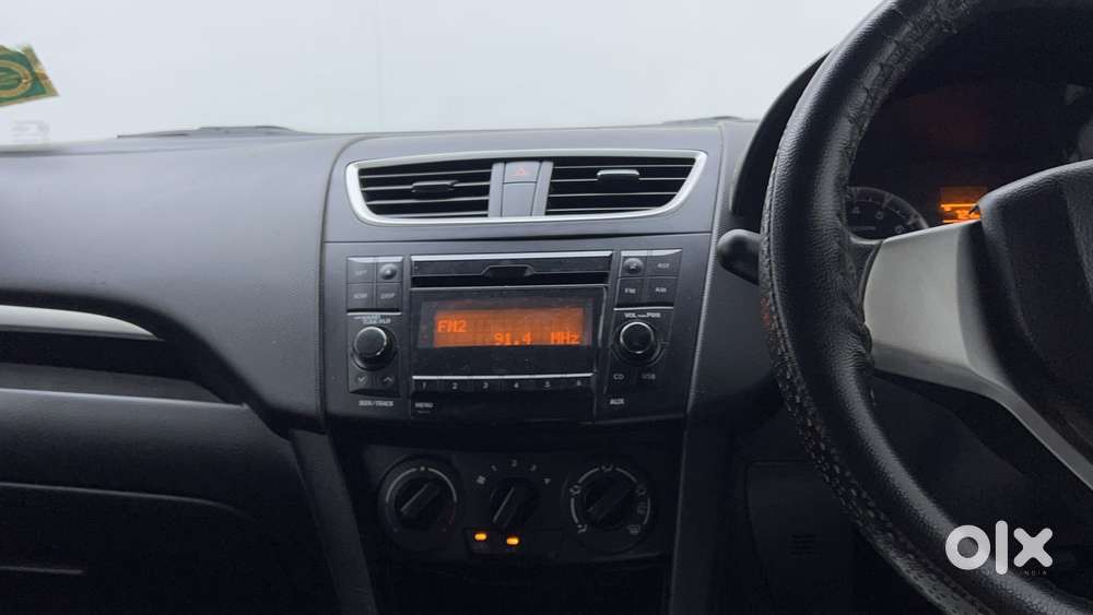 Maruti Suzuki Swift Vvt Vxi, 2016, Petrol