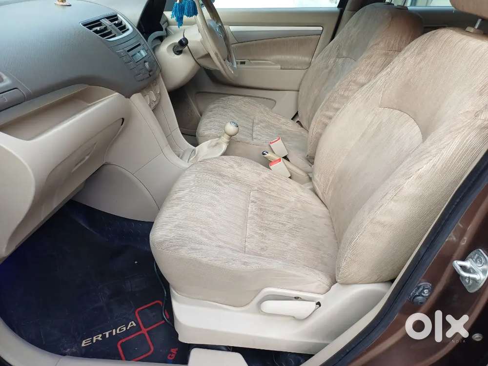 Ertiga Vxi 2012-nov 105000km