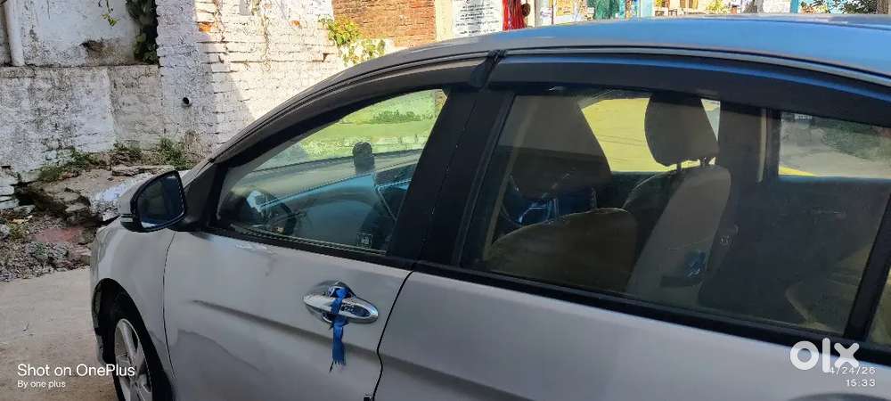 Honda City 2014 Diesel 76000 Km Driven With Sunroof