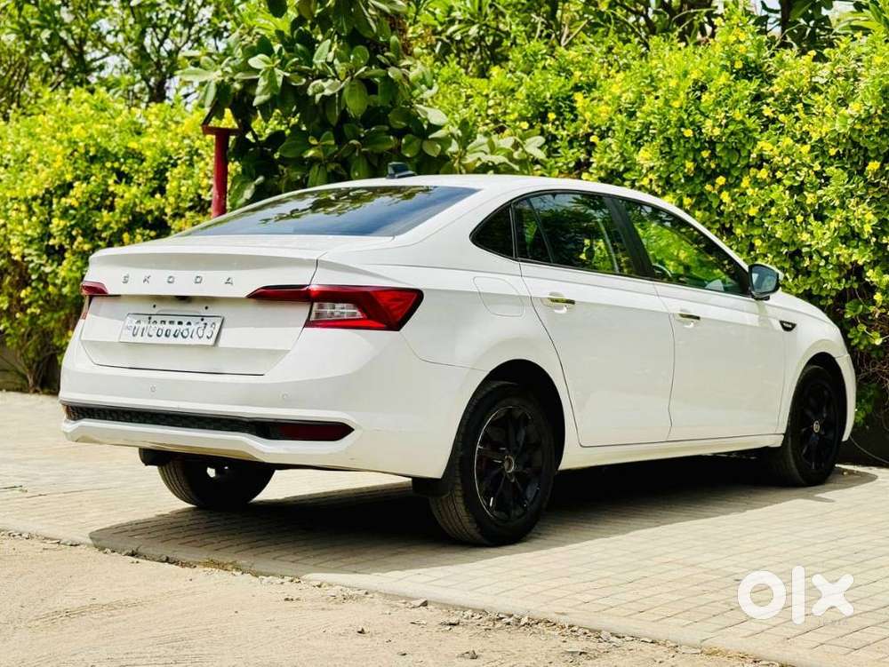 Skoda Slavia 1.0 Ambition Tsi, 2022, Petrol