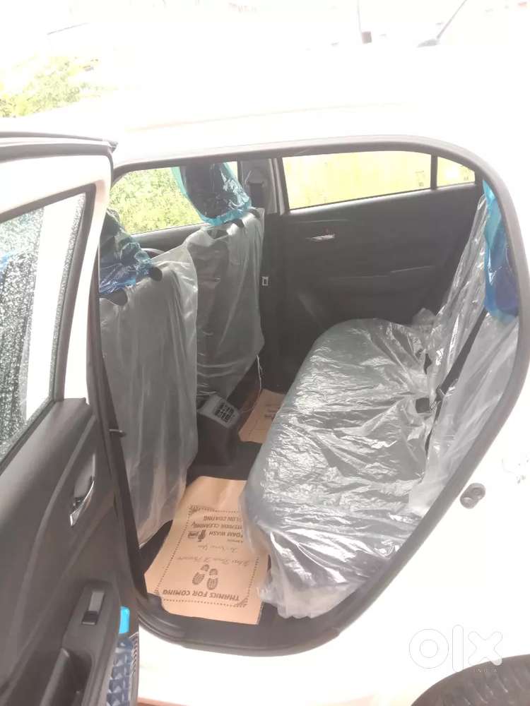 Maruti Suzuki Swift 2024 Petrol 12800 Km Driven