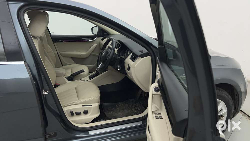 Skoda Octavia 2.0 L K Tsi At, 2018, Petrol