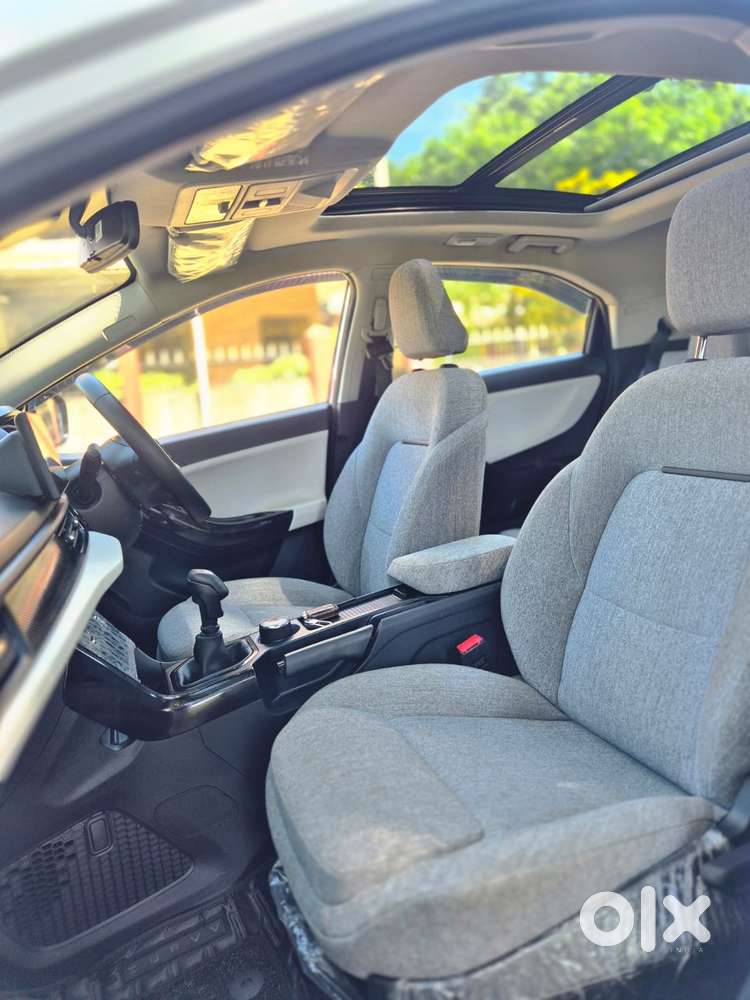 Tata Curvv Crtv Dmt, 2025, Petrol