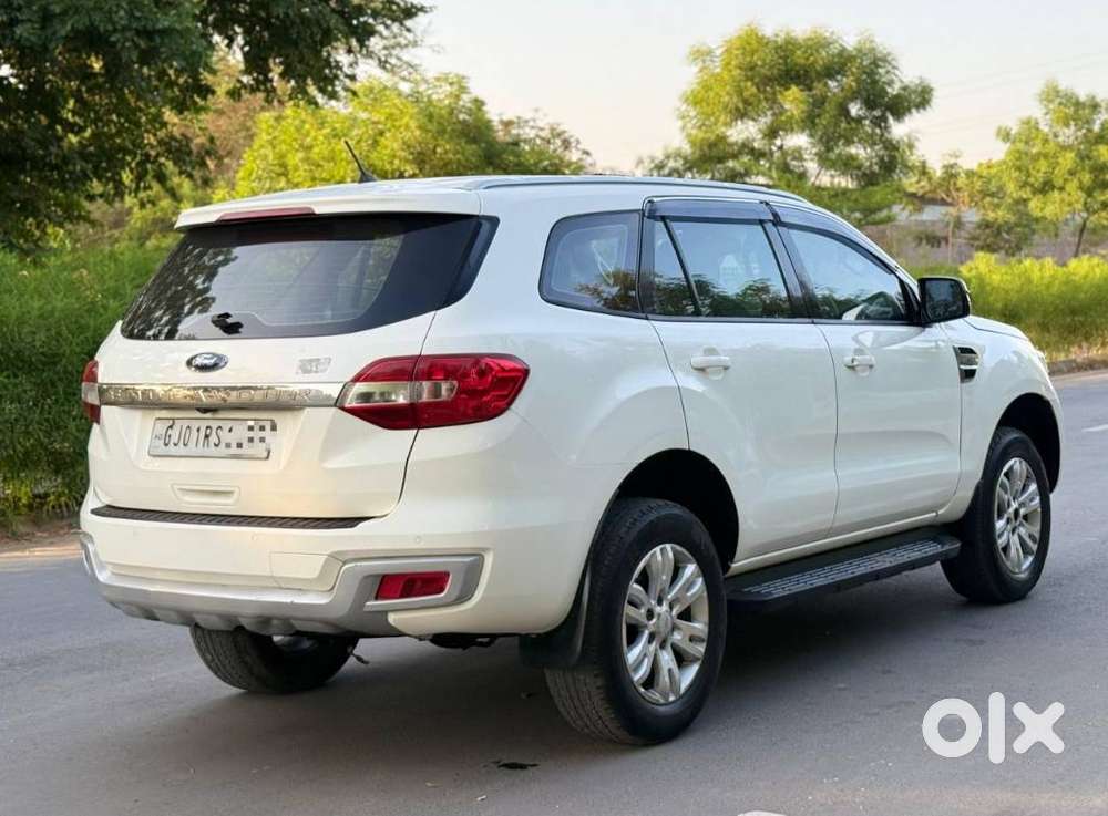 Ford Endeavour 2.2 Trend At 4x2, 2016, Diesel