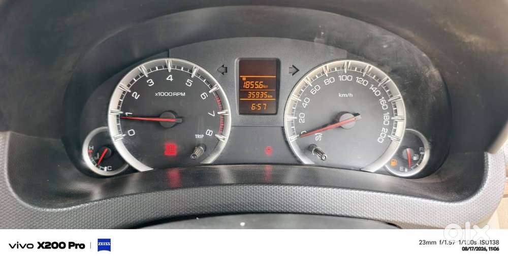 Maruti Suzuki Swift Dzire Vxi Optional, 2015, Petrol