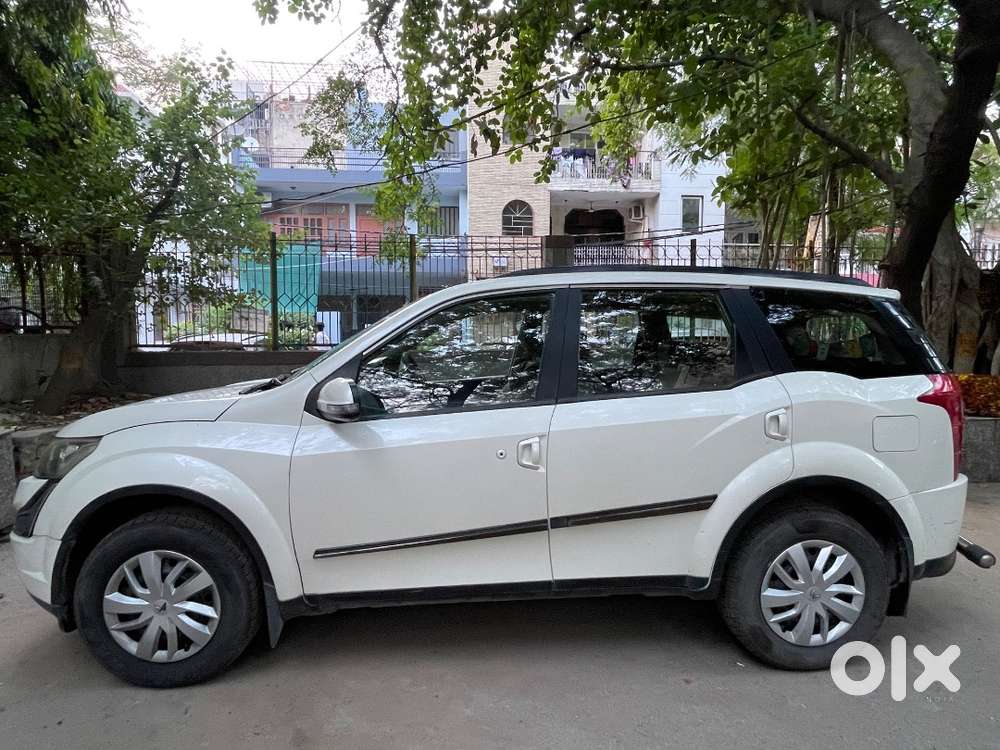 Xuv500 W6 Diesel 2016  1st Owner  Manual  Good Condition