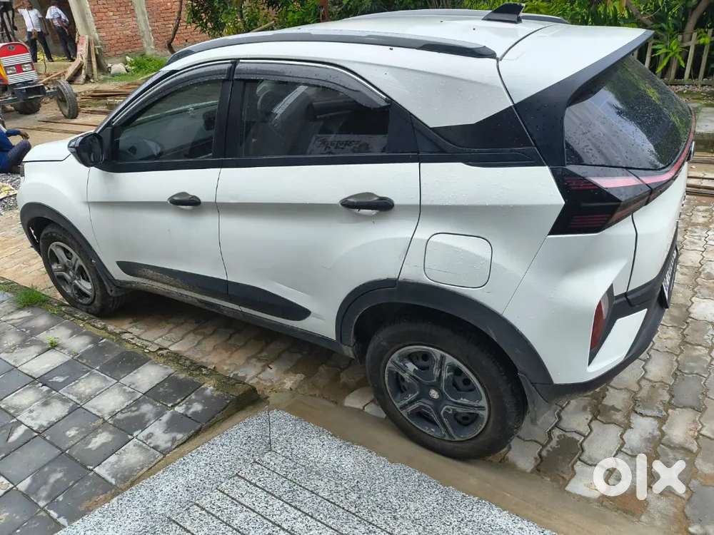 Tata Nexon Creative Diesel 2024