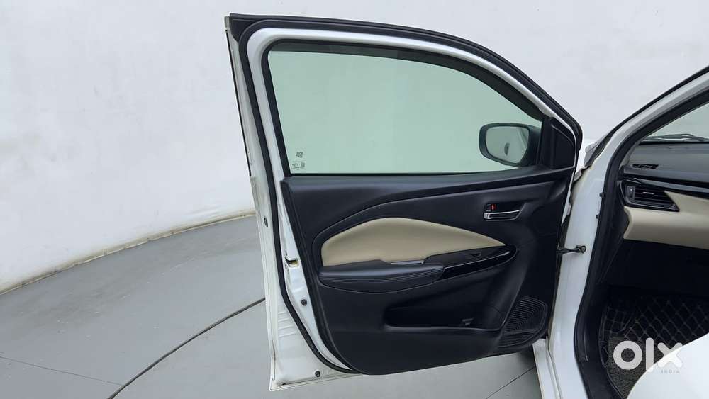 Toyota Glanza 1.2 V Amt, 2022, Petrol