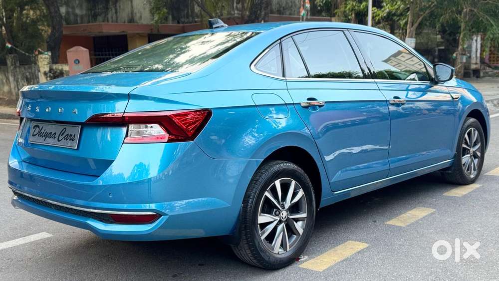 Skoda Slavia 1.0 Tsi Style At, 2023, Petrol