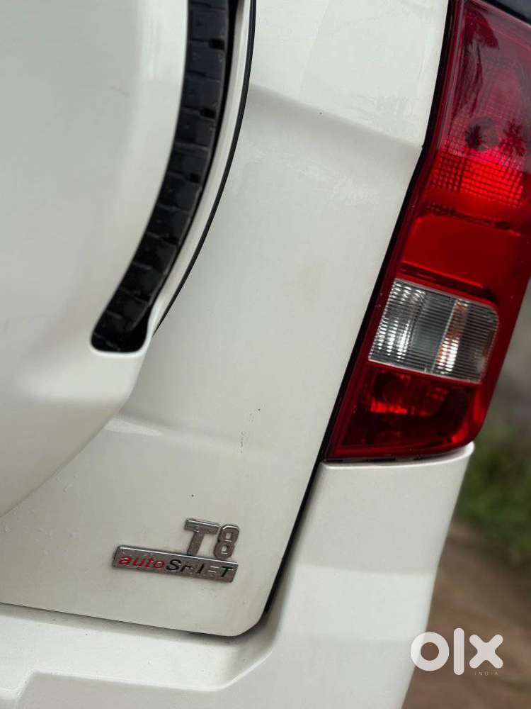 Mahindra Tuv 300 Mhawk100 T8 Amt, 2016, Diesel