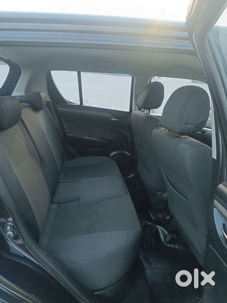 Maruti Suzuki Swift Vxi 1.2 Abs Bs-iv, 2015, Petrol