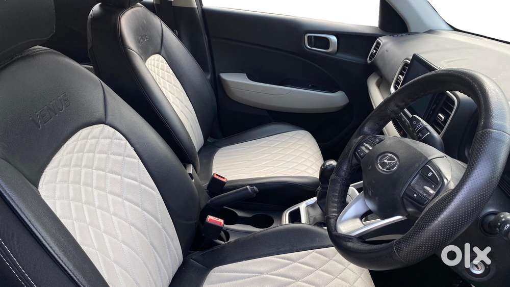Hyundai Venue [2022-ongoing] 1.2 S, 2023, Petrol