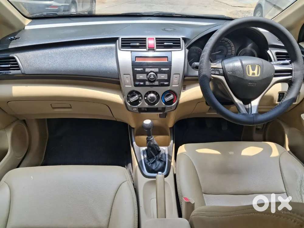 Doctor Used Honda City V Petrol 2013