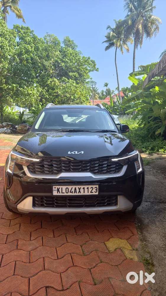 Kia Sonet 2025 Petrol 5500 Km Driven