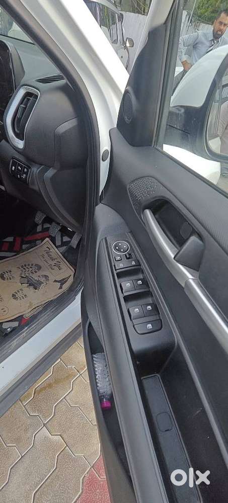 Kia Sonet G 1.2 5mt Htk(o), 2025, Petrol