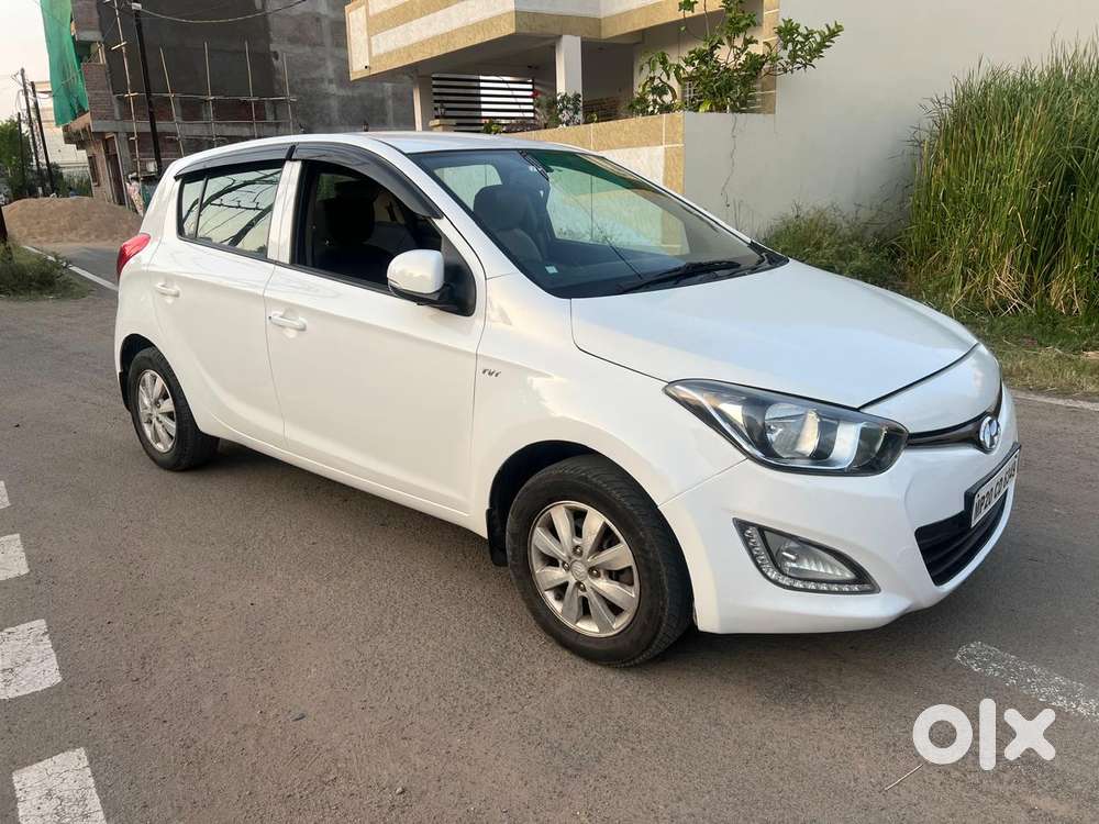 Hyundai I20 Petrol Spotz, 2013, Petrol