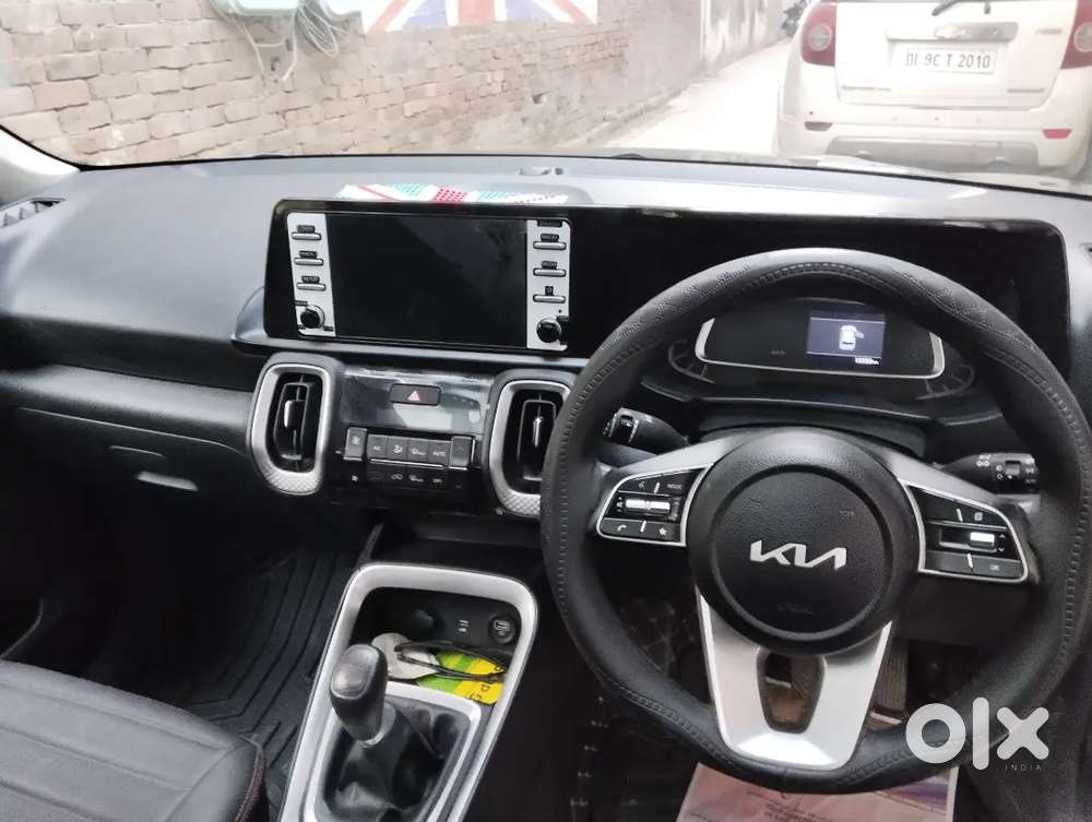 Kia Sonet 2023 Petrol 41000 Km Driven