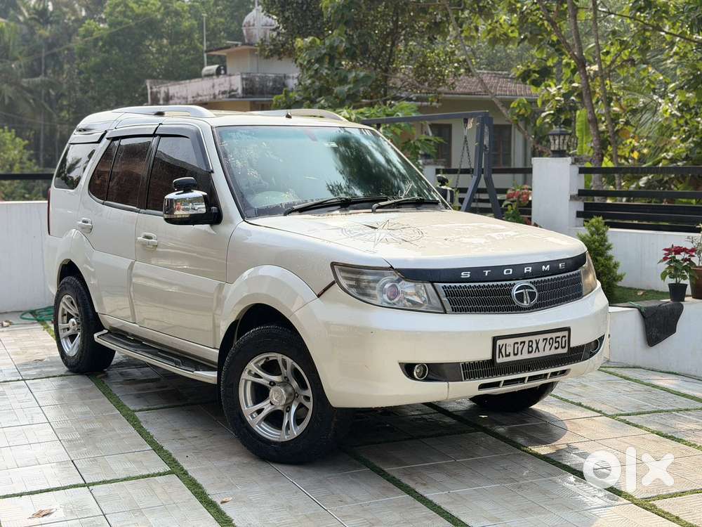 Tata Safari Vxi 4x2 Bsii, 2013, Diesel