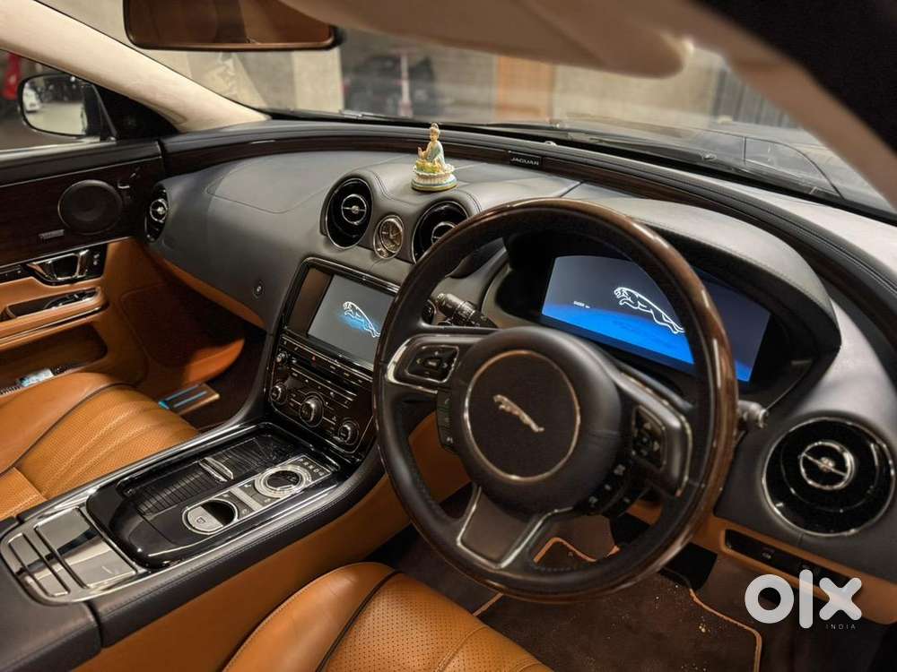 Jaguar Xj 2014 Diesel 35000 Km Driven