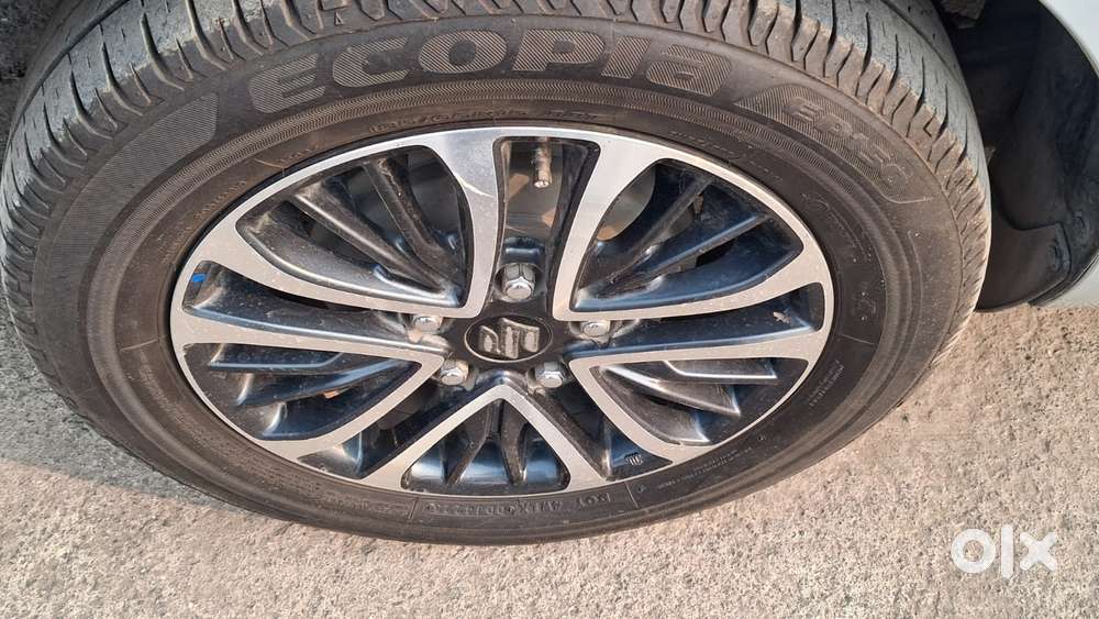 Maruti Suzuki Ertiga 2022-2023 Zxi, 2022, Cng & Hybrids