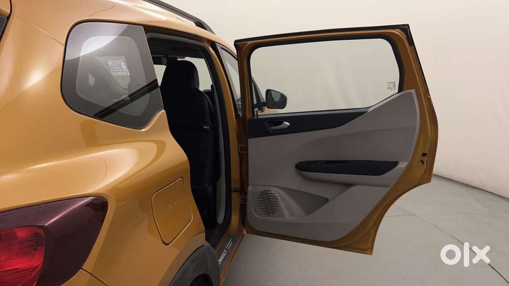 Renault Triber Rxz, 2020, Petrol