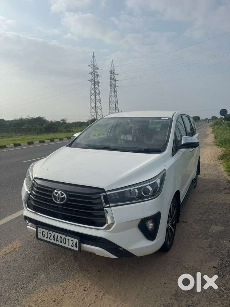 Toyota Innova Crysta 2.8 Zx At, 2022, Diesel