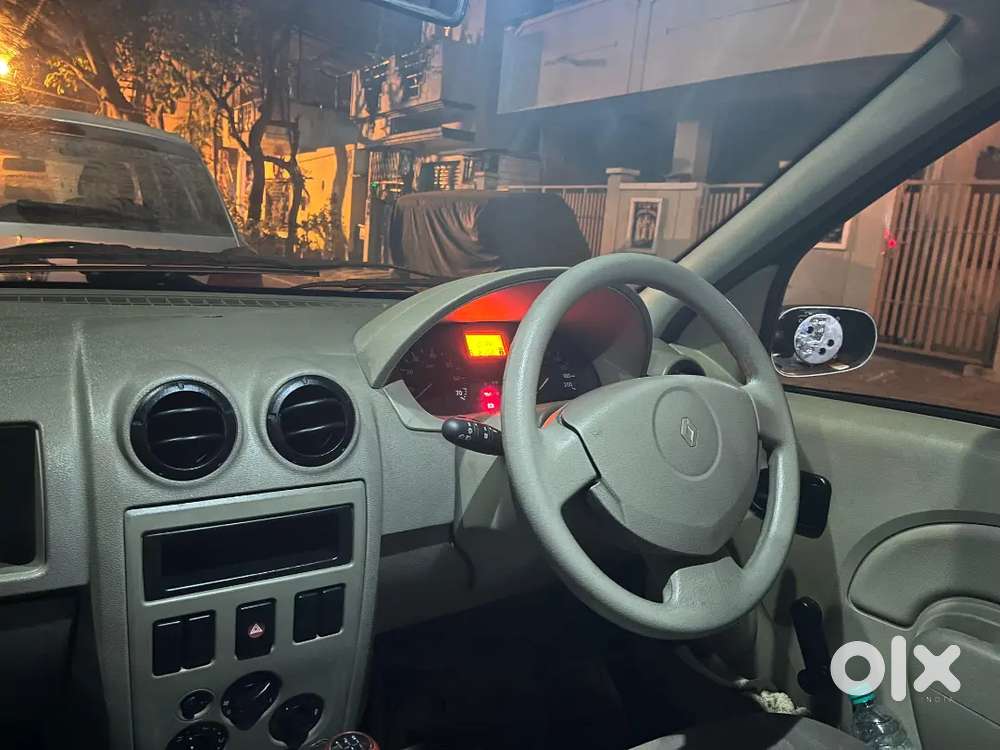 Mahindra Renault Logan Edge Petrol 2008