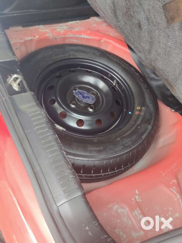 Maruti Suzuki Swift Vxi Optional, 2019, Petrol