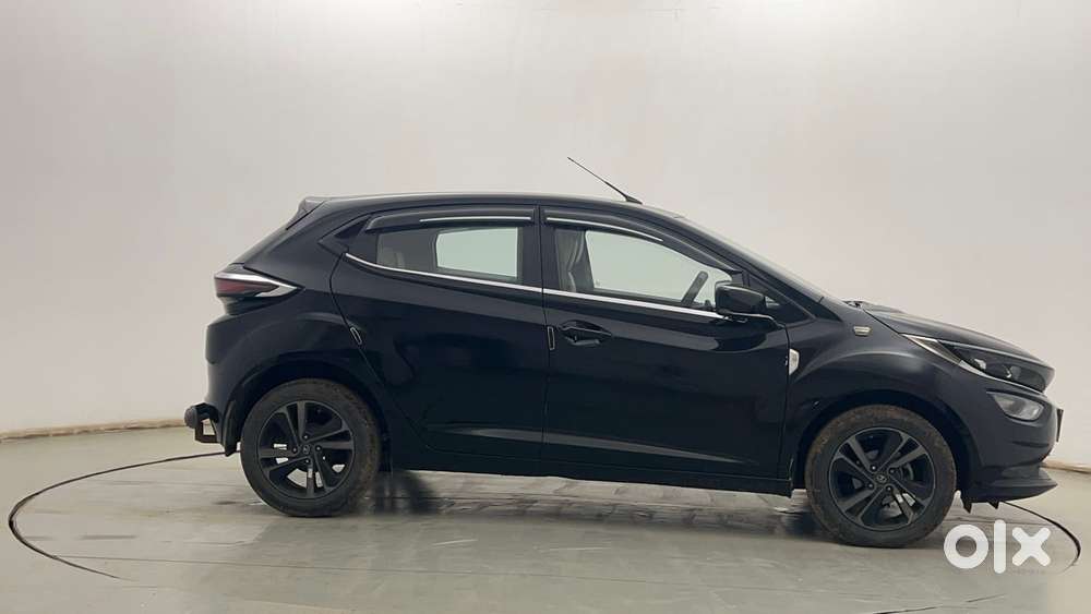 Tata Altroz 1.2 Xz Plus Dark Edition, 2022, Petrol