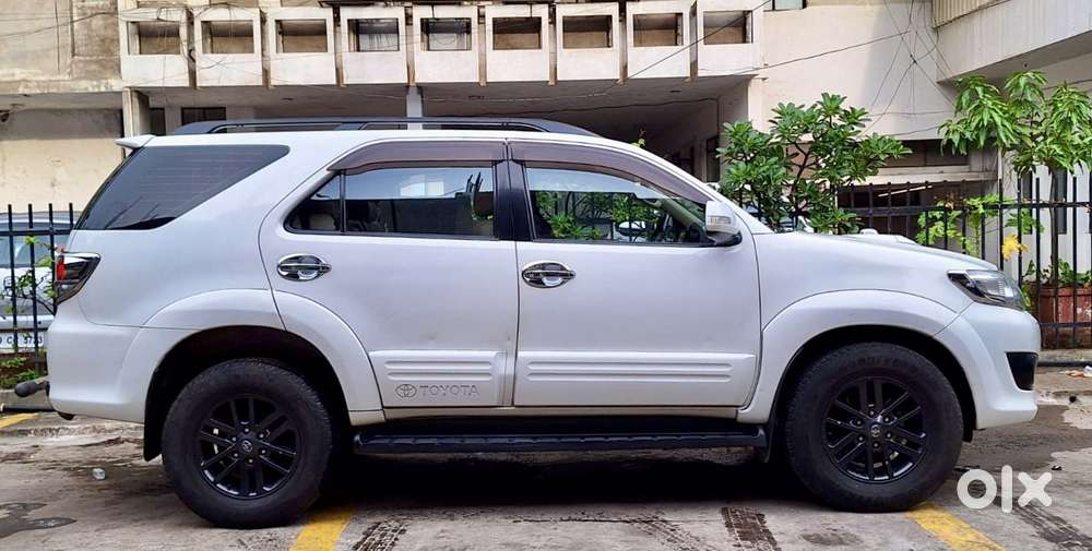 Toyota Fortuner 4x2 At, 2013, Diesel