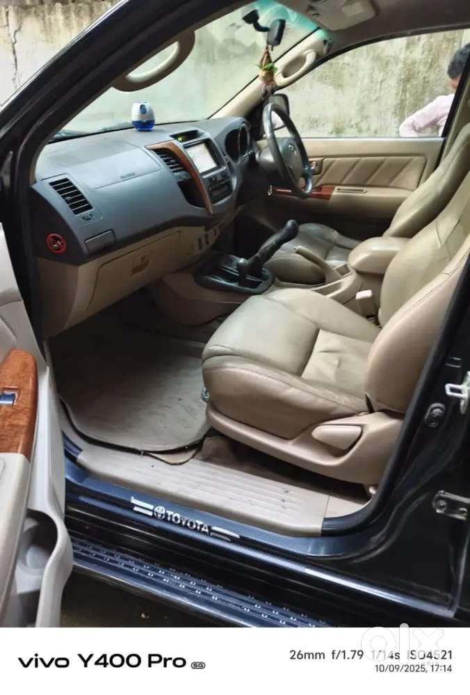 Toyota Fortuner Diesel Manual 2012